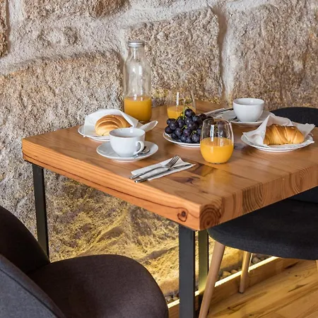 Guestready - Castlerock Pub & ホテル *