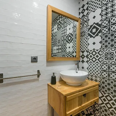 Hotel Guestready - Castlerock Pub & Porto